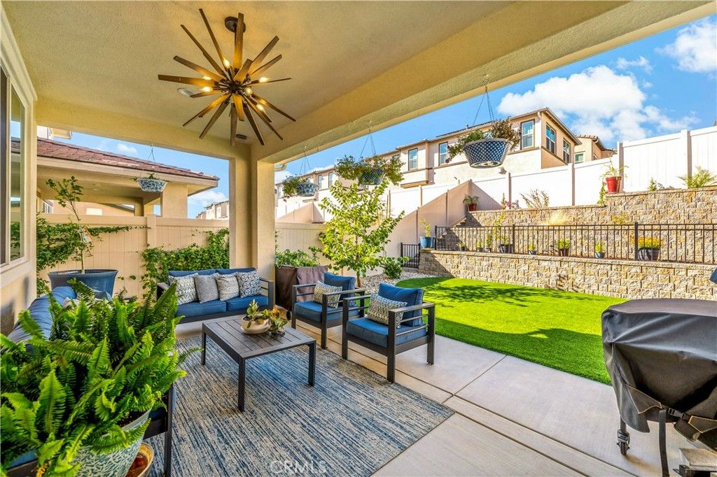 Photo of 32230 Penstemon Way, Temecula, CA 92591 (MLS # SW25197775)
