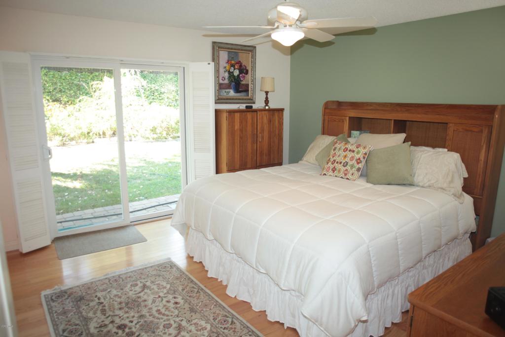 Foxmoor Estates-732 - 732 - Residential