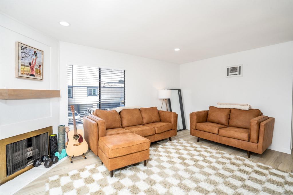 3407 Del Este Way
