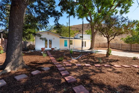 MLS: SR26095417