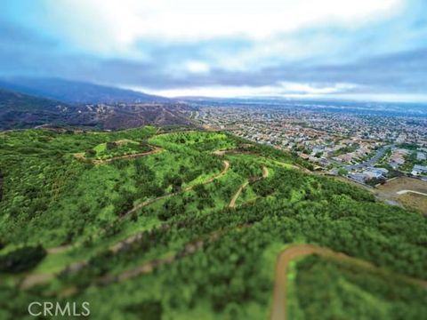 3933 Malaga Street Corona CA 92882