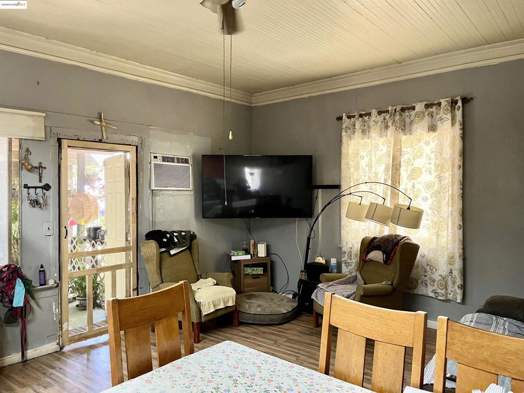 OLD ANTIOCH - Residential