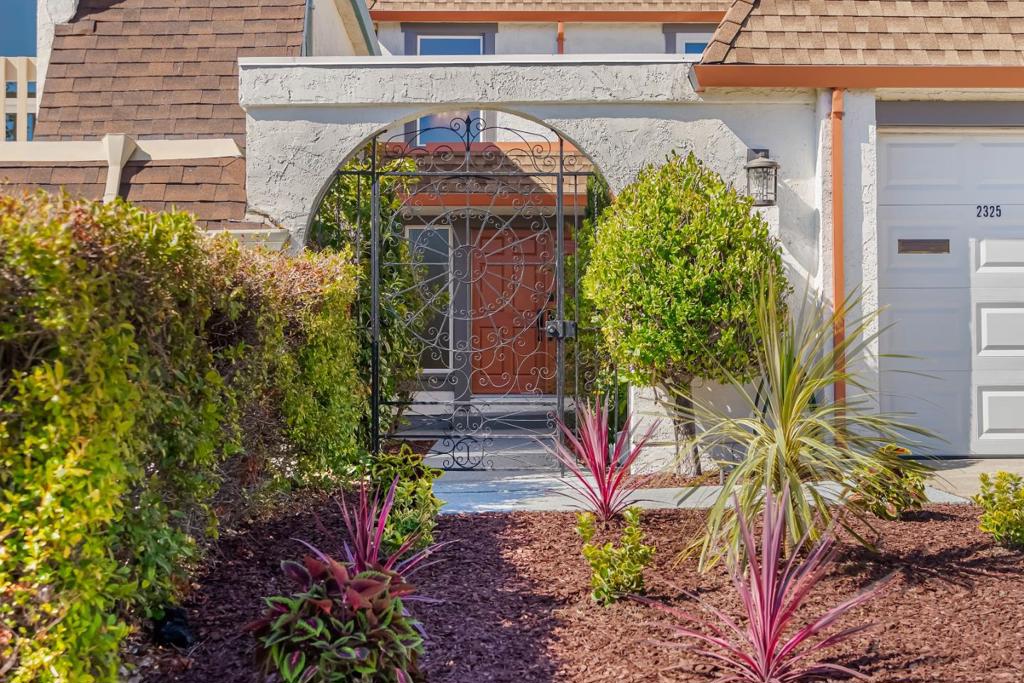 2325 Hastings Drive