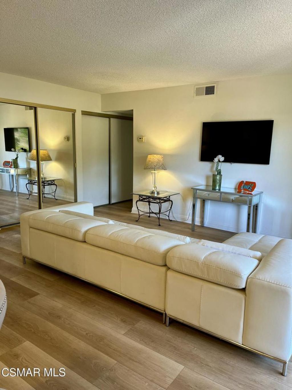 Photo of 788 Pinetree Circle #13, Thousand Oaks, CA 91360 (MLS # 226001630)