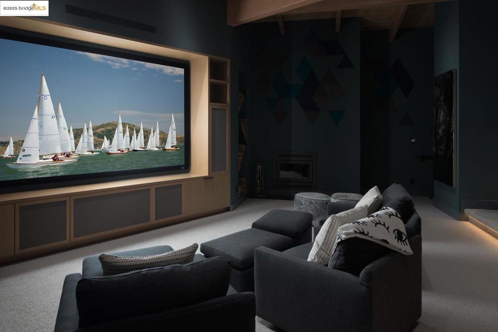 SLEEPY HOLLOW - Residential