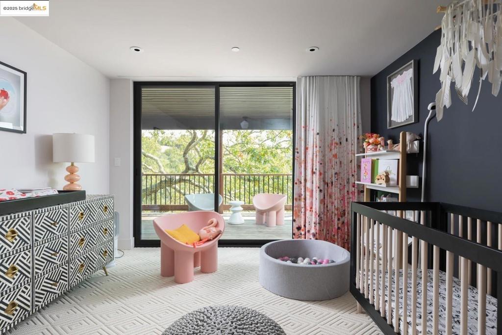 SLEEPY HOLLOW - Residential