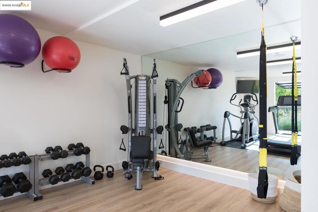 SLEEPY HOLLOW - Residential