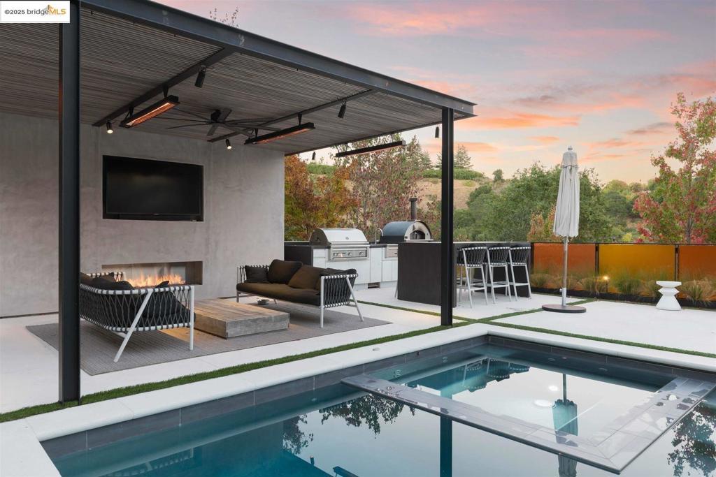 SLEEPY HOLLOW - Residential