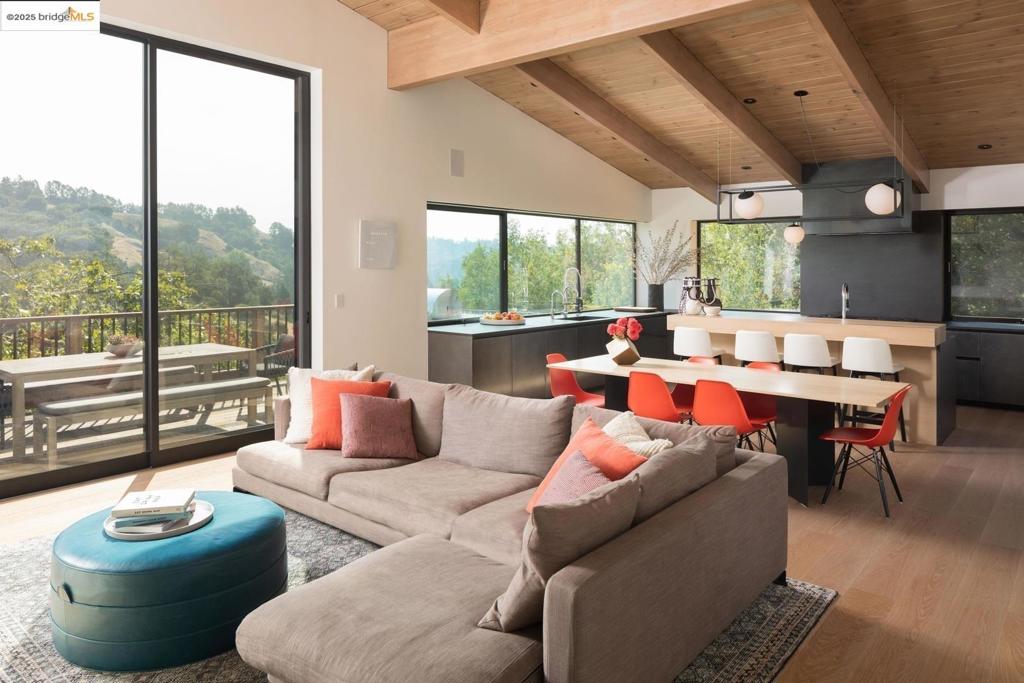 SLEEPY HOLLOW - Residential