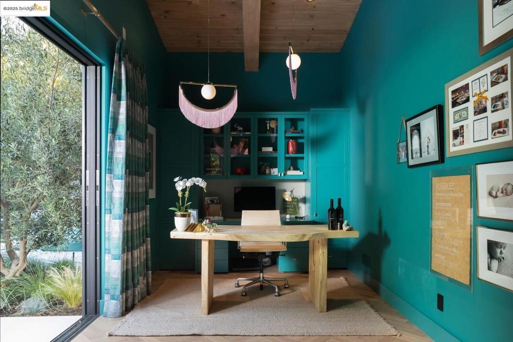 SLEEPY HOLLOW - Residential