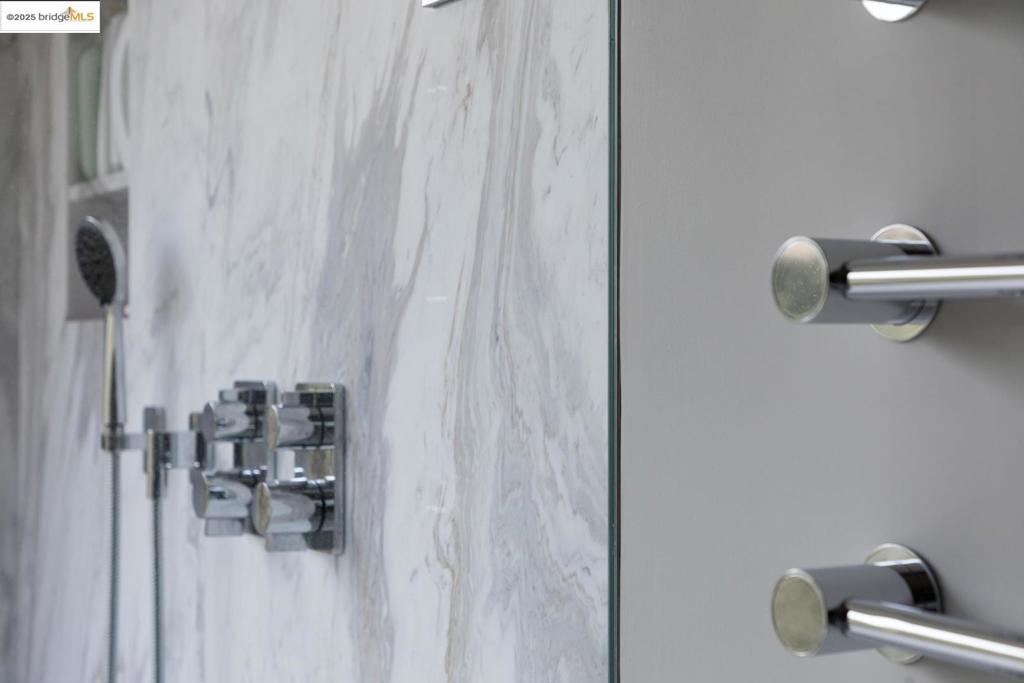 SLEEPY HOLLOW - Residential