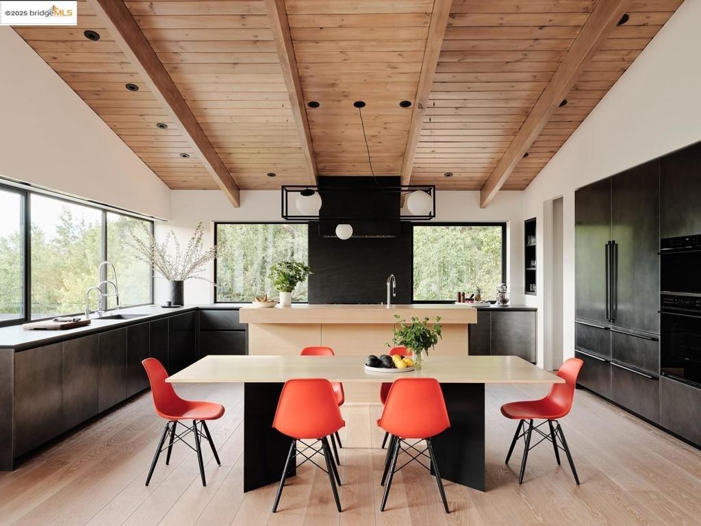 SLEEPY HOLLOW - Residential