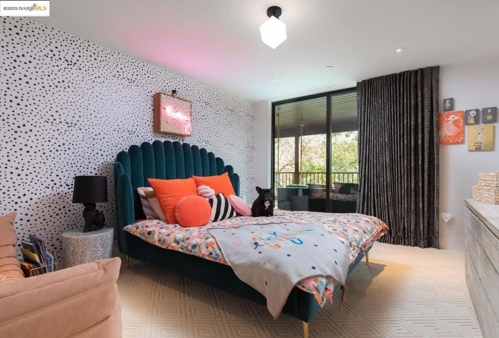 SLEEPY HOLLOW - Residential