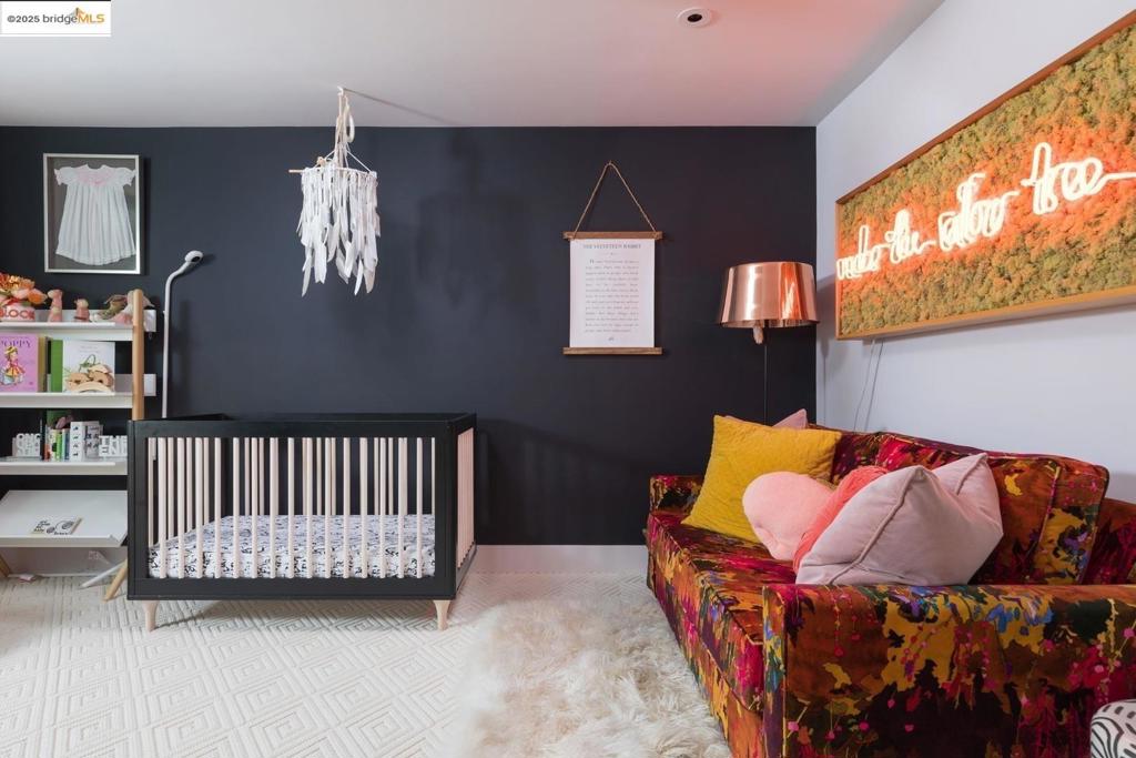 SLEEPY HOLLOW - Residential