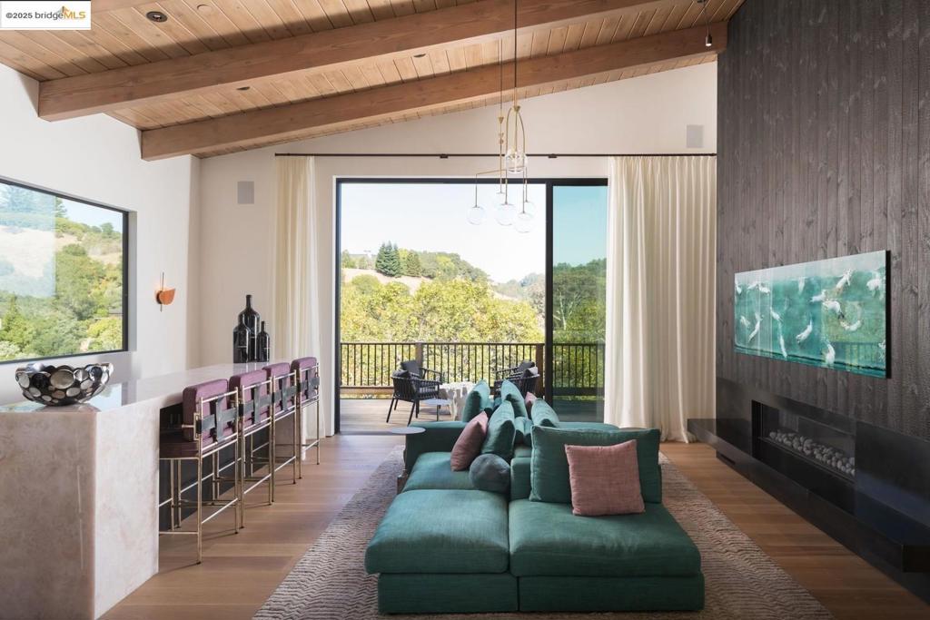 SLEEPY HOLLOW - Residential