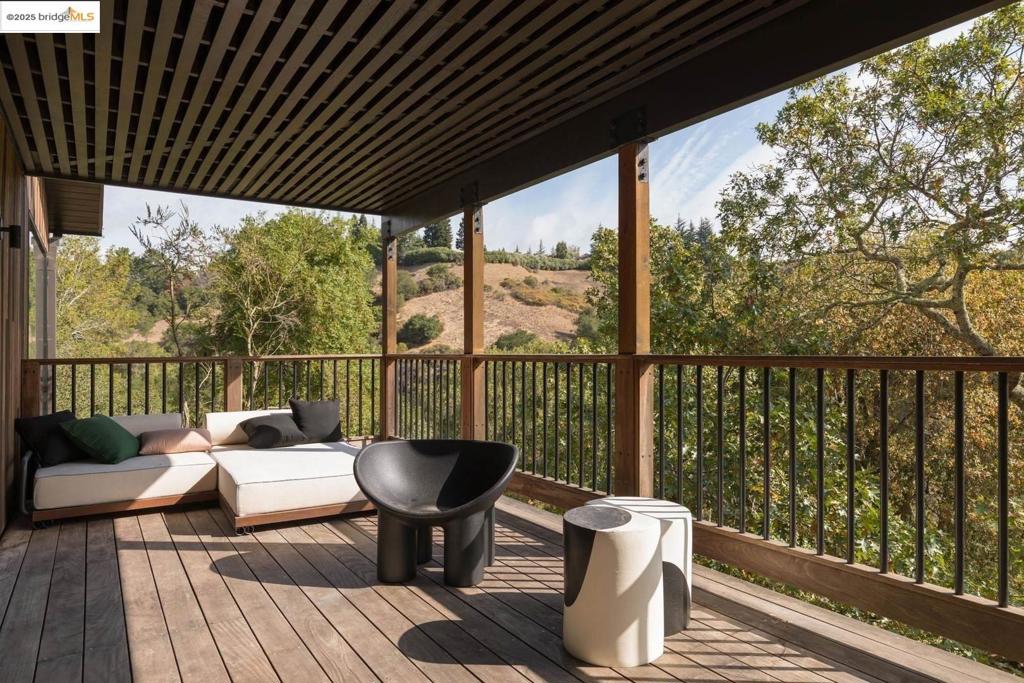 SLEEPY HOLLOW - Residential