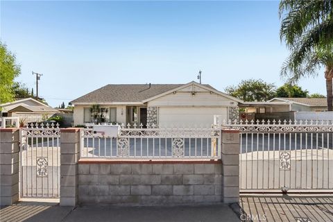 Photo of 2204 Powers St, Pomona, CA 91766 (MLS # IV25224380) Photo of 2204 Powers St, Pomona, CA 91766 (MLS # IV25224380)