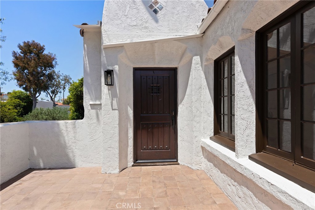 254 Bennett Ave