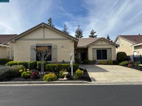 Photo of 377 St Claire Ter Ter, Brentwood, CA 94513 (MLS # 41127145)