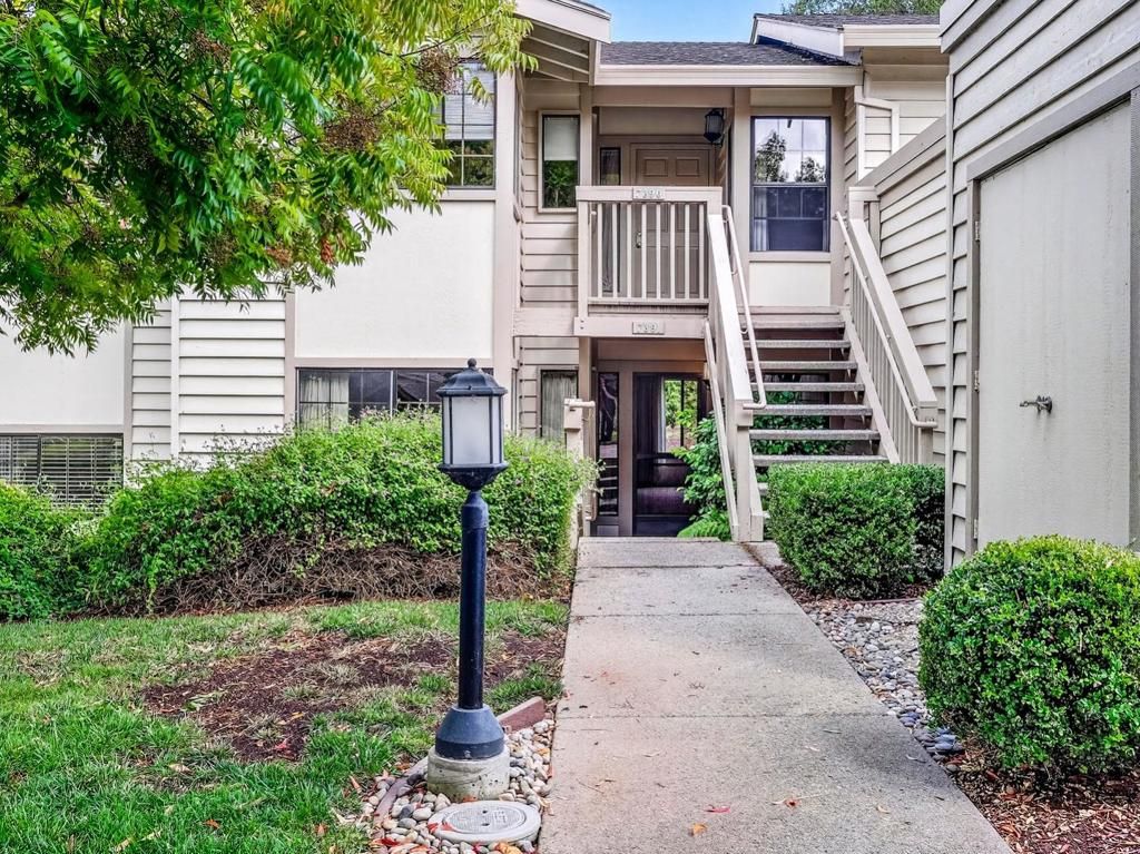 Photo of 7391 Via Cantares, San Jose, CA 95135 (MLS # ML82023099)