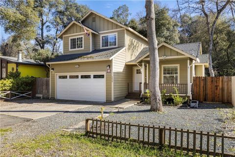 Photo of 5649 Crawford Ave, Clearlake, CA 95422 (MLS # LC26010597)