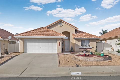 Photo of 2582 Alegre Ave, Hemet, CA 92545 (MLS # IG26042862)