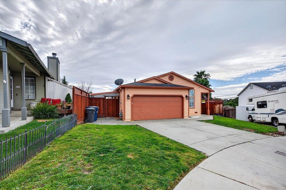 225 Kimberly Ln, Watsonville CA 95076