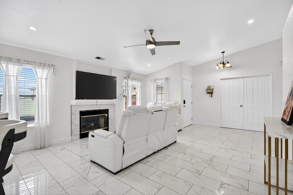 225 Kimberly