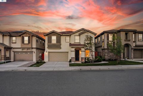 2525 2525 Modena Dr. Pittsburg CA 94565