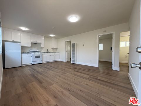 Photo of 1716 Locust Avenue #1, Long Beach, CA 90813 (MLS # 26799918)
