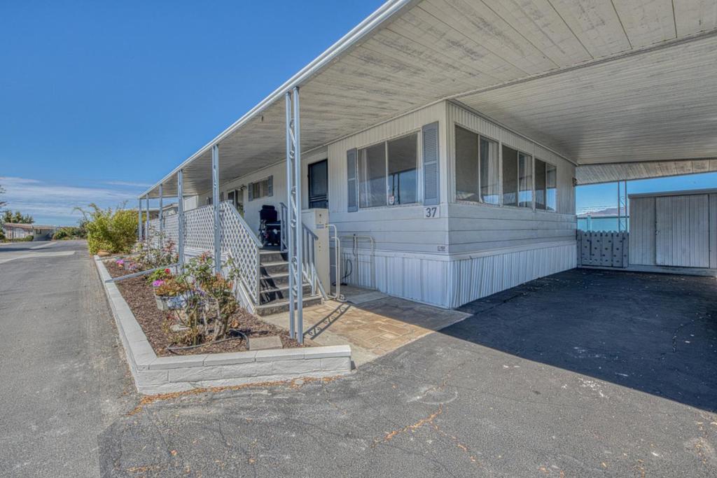 150 Kern Street 37