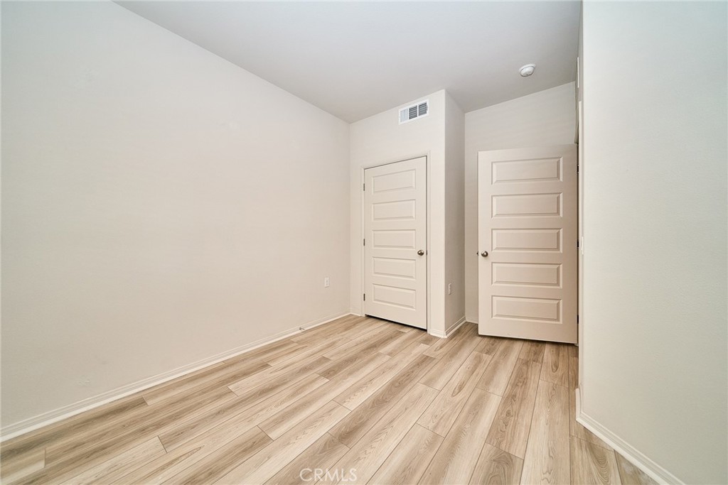 1672 Cayton