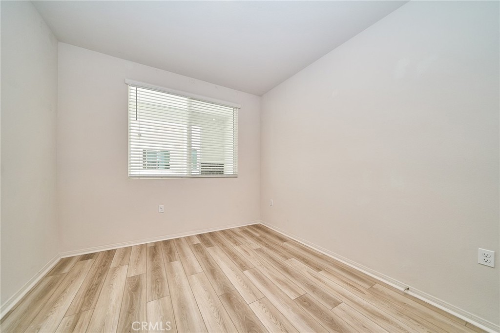 1672 Cayton