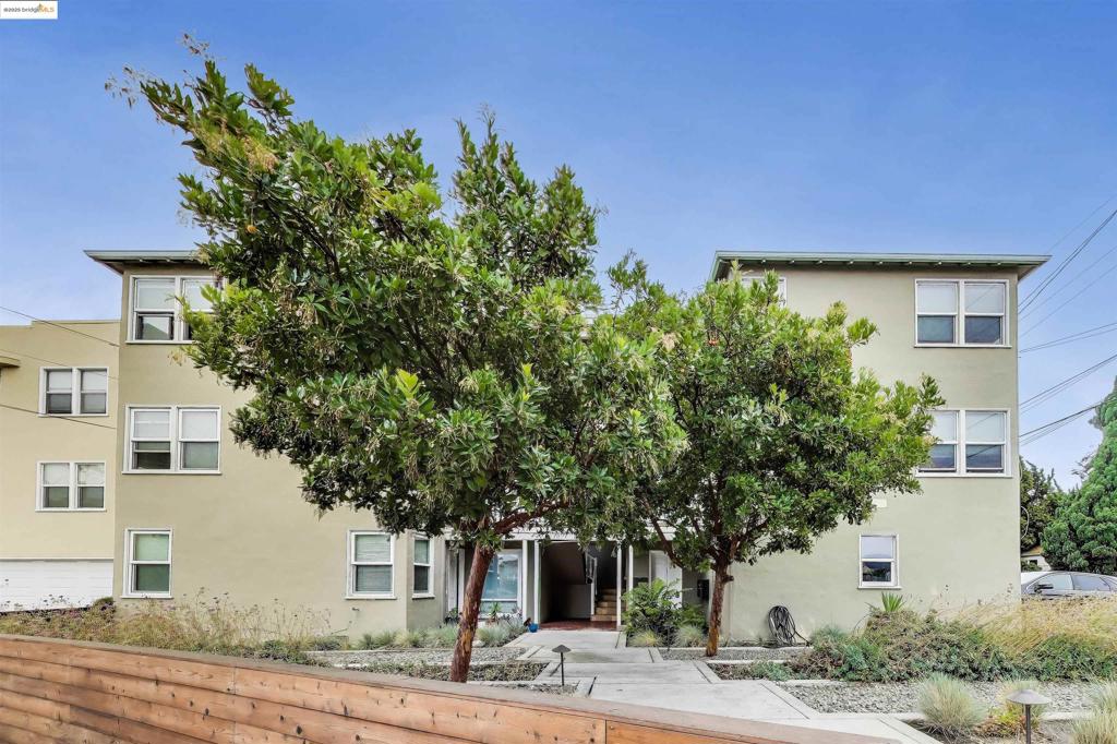 BELLEVIEW GARDEN - Residential Income
