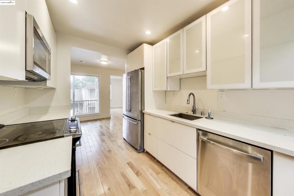 BELLEVIEW GARDEN - Residential Income
