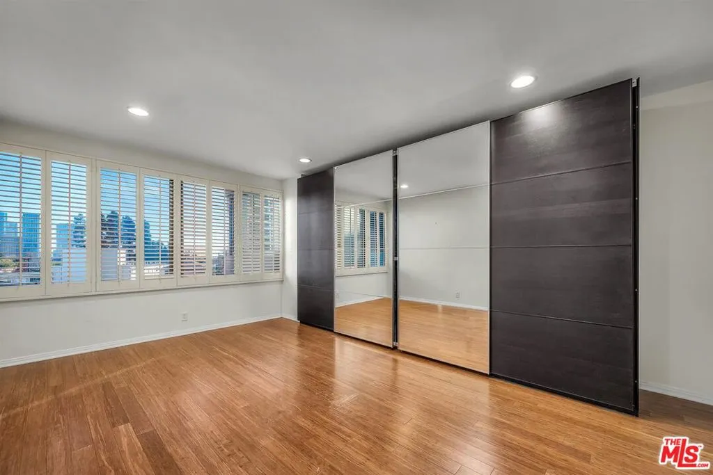 Los Angeles, California 90024, United States, 1 Bedroom Bedrooms, ,1 BathroomBathrooms,Residential,Active,253033