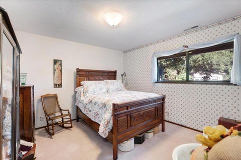 Tiny photo for 24854 Skyland Road, Los Gatos, CA 95033 (MLS # ML82037619)