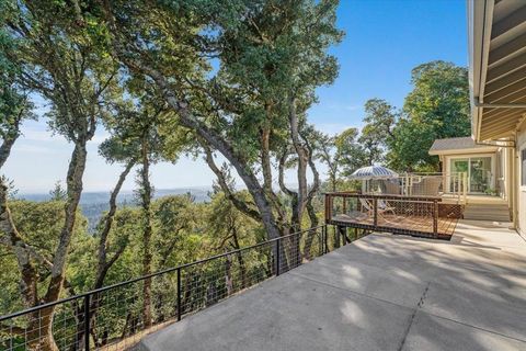 Tiny photo for 24854 Skyland Road, Los Gatos, CA 95033 (MLS # ML82037619)