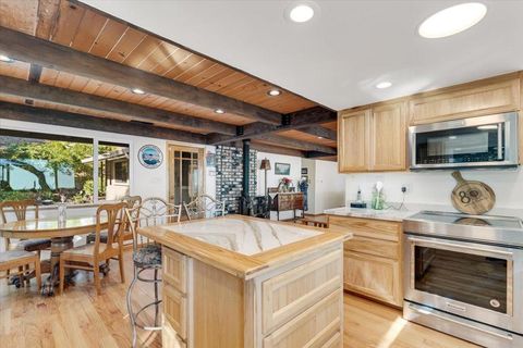 Tiny photo for 24854 Skyland Road, Los Gatos, CA 95033 (MLS # ML82037619)