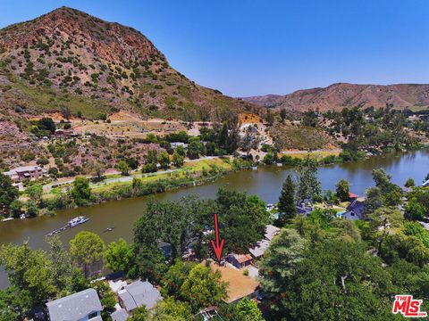 Photo of 29255 S Lakeshore Drive, Agoura Hills, CA 91301 (MLS # 25551249) Photo of 29255 S Lakeshore Drive, Agoura Hills, CA 91301 (MLS # 25551249)