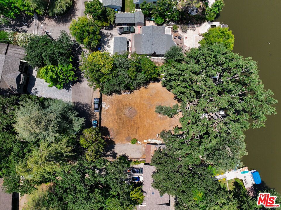 Properties 4 29255 S Lakeshore Drive