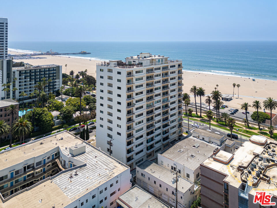 Properties 3 101 California Avenue 706