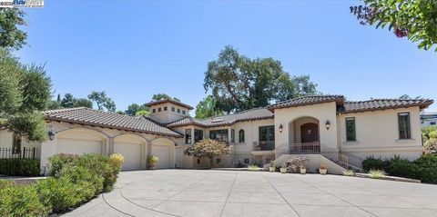 Photo of 859 El Pintado Rd Rd, Danville, CA 94526 (MLS # 41107786)