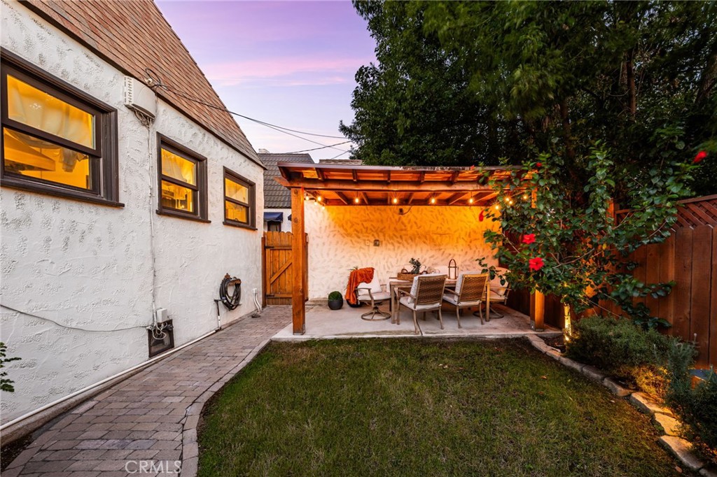 324 Normandie Court