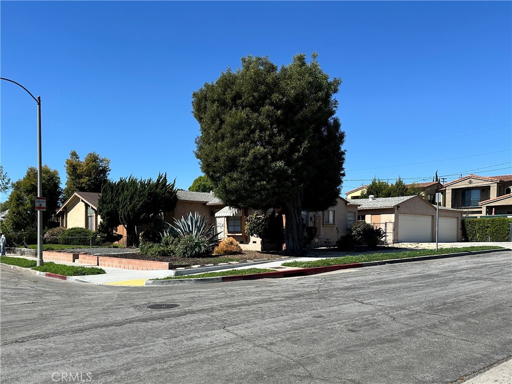 3745 E Ransom Street