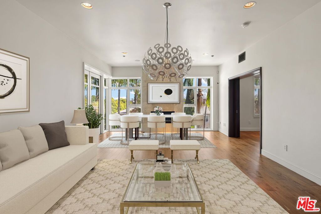 447 N Doheny Drive 305