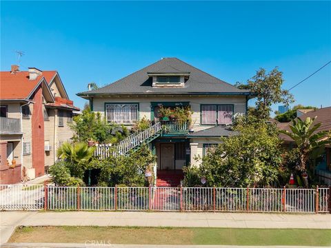 Photo of 1123 W 18th St, Los Angeles, CA 90015 (MLS # SB25266447)