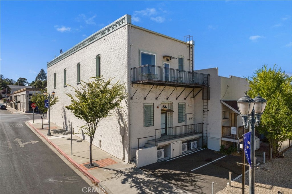 302 N Main Street