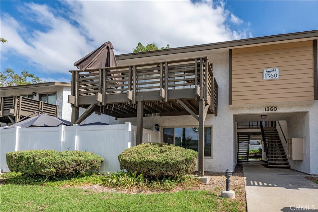 1360 W Lambert Road 95