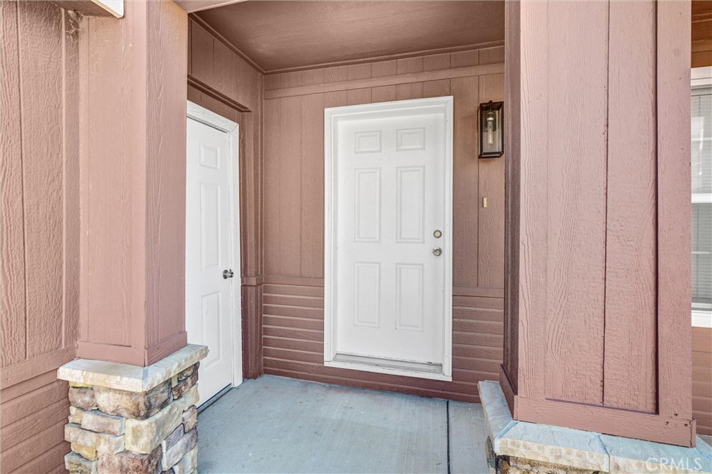 2424 Sunset Ridge Dr.